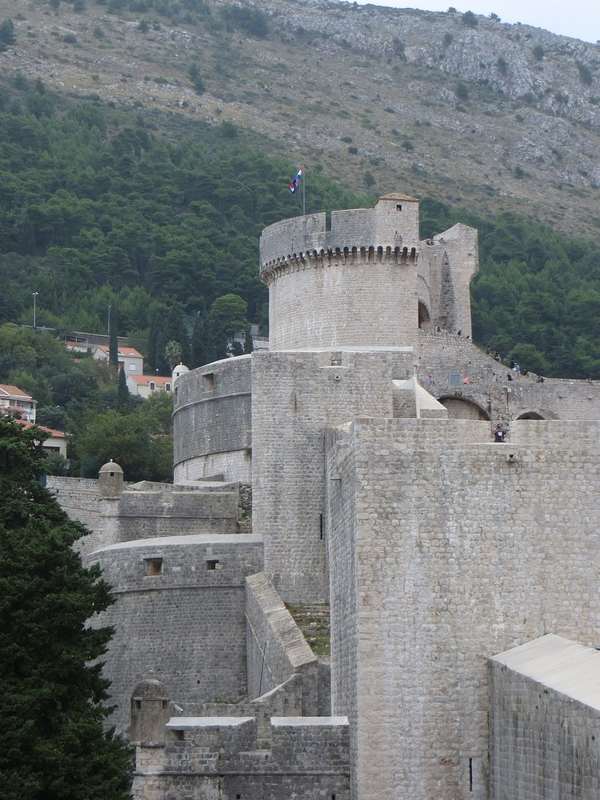 《权力的游戏》君临城拍摄地Dubrovnik  图片来welcomepickups.com
